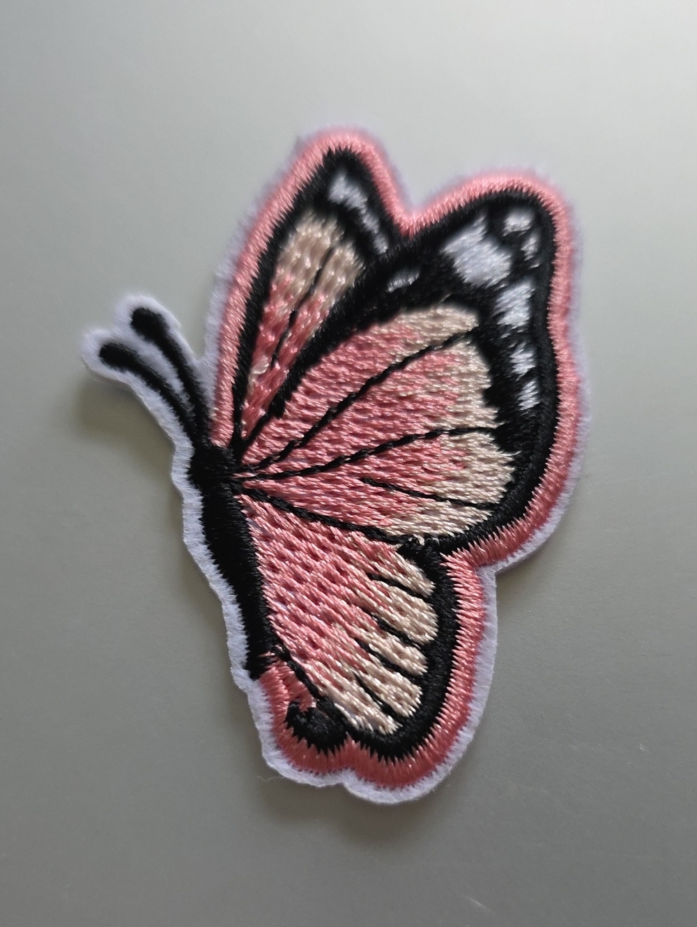 BUTTERFLY IRON ON